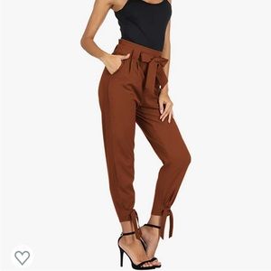 Paper bag pants rusty red